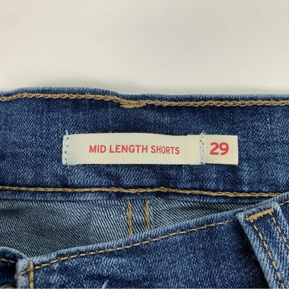 Levi’s Women’s Distressed Denim Cutoff Shorts Size 29 - Picture 3 of 10